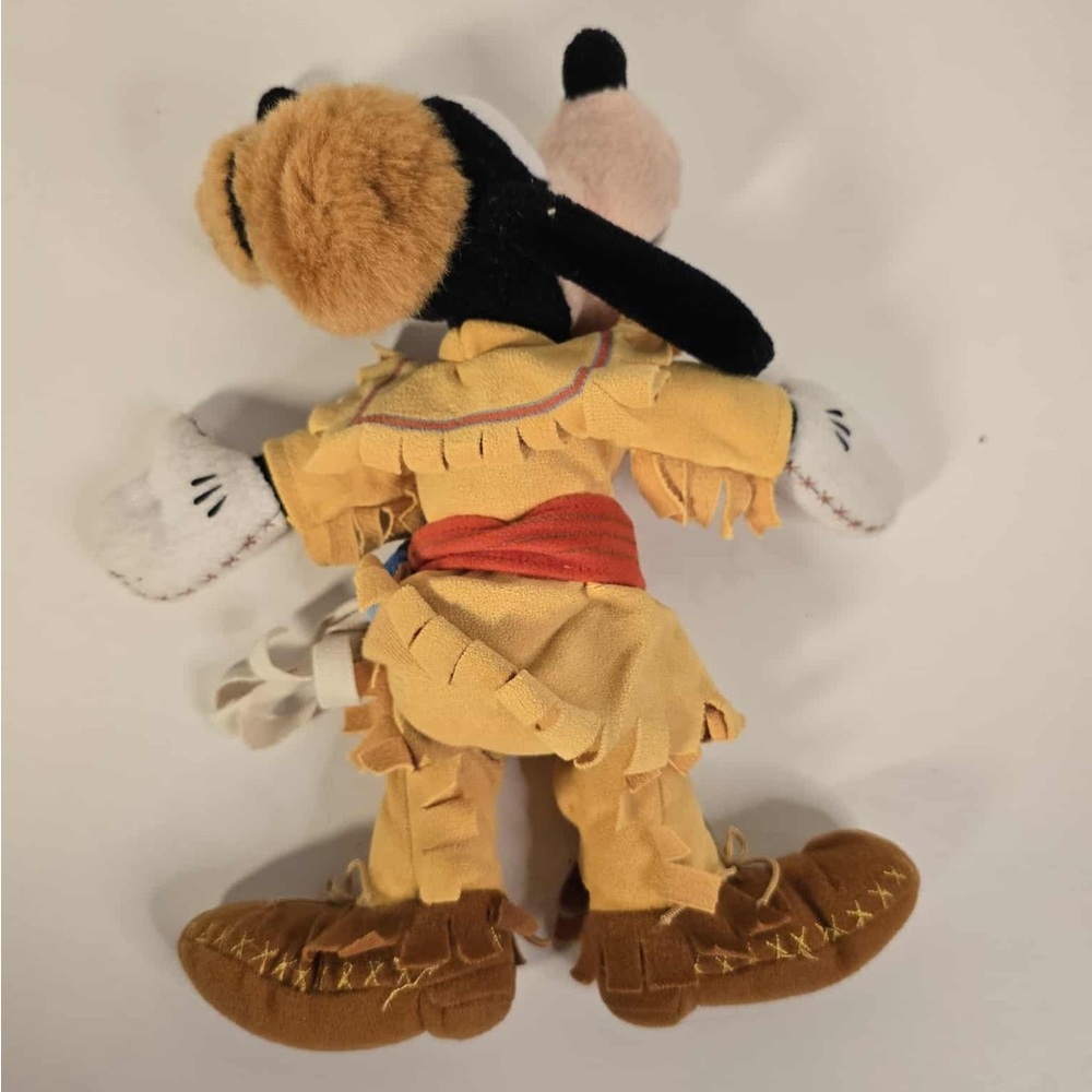 Vintage Walt Disney World Goofy Plush Raccoon hat - Picture 4 of 5